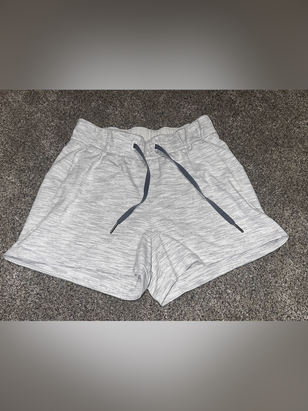 Lululemon Track That Short Pull On Women's Size 4 Heather Gray 2.5”